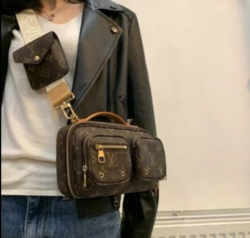 LV, BODY SLING CROSSBODY BAG 73240165