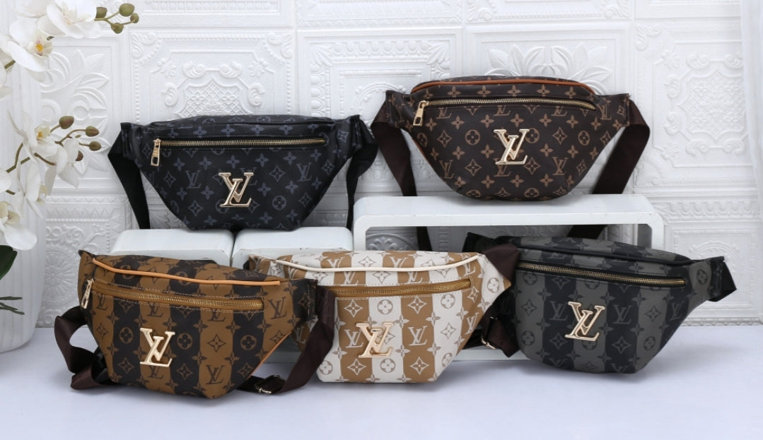 LV FANNIE PACK BAGS 8932