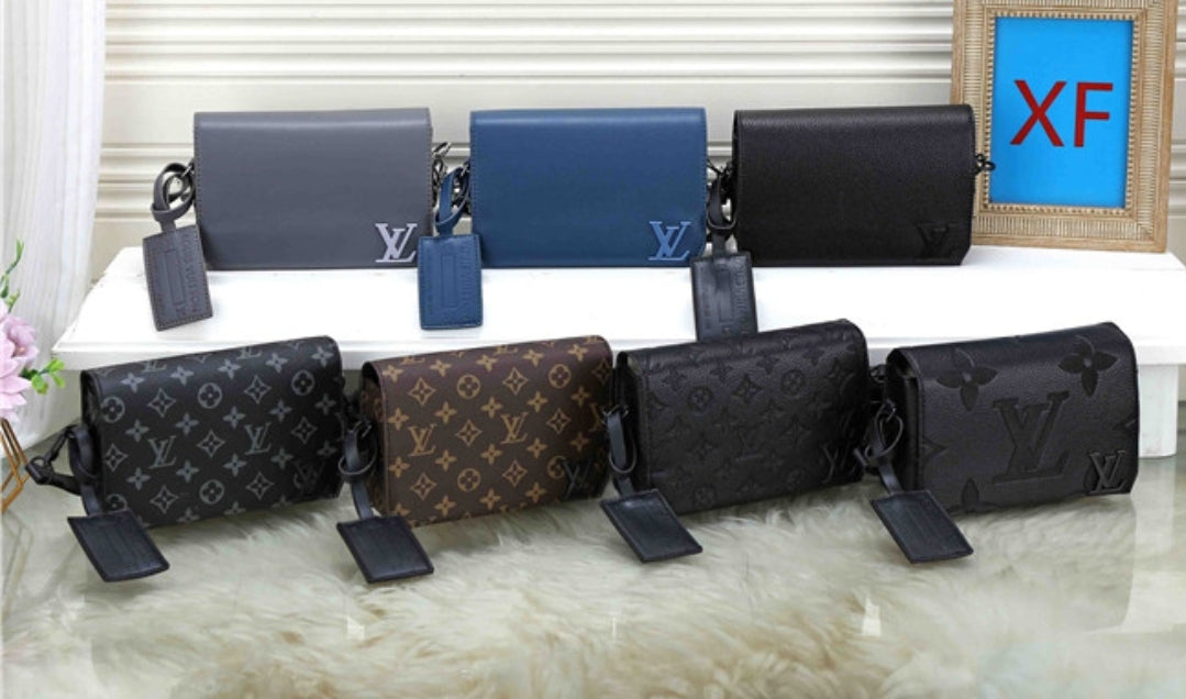 LV CROSSBODY BAGS 82367