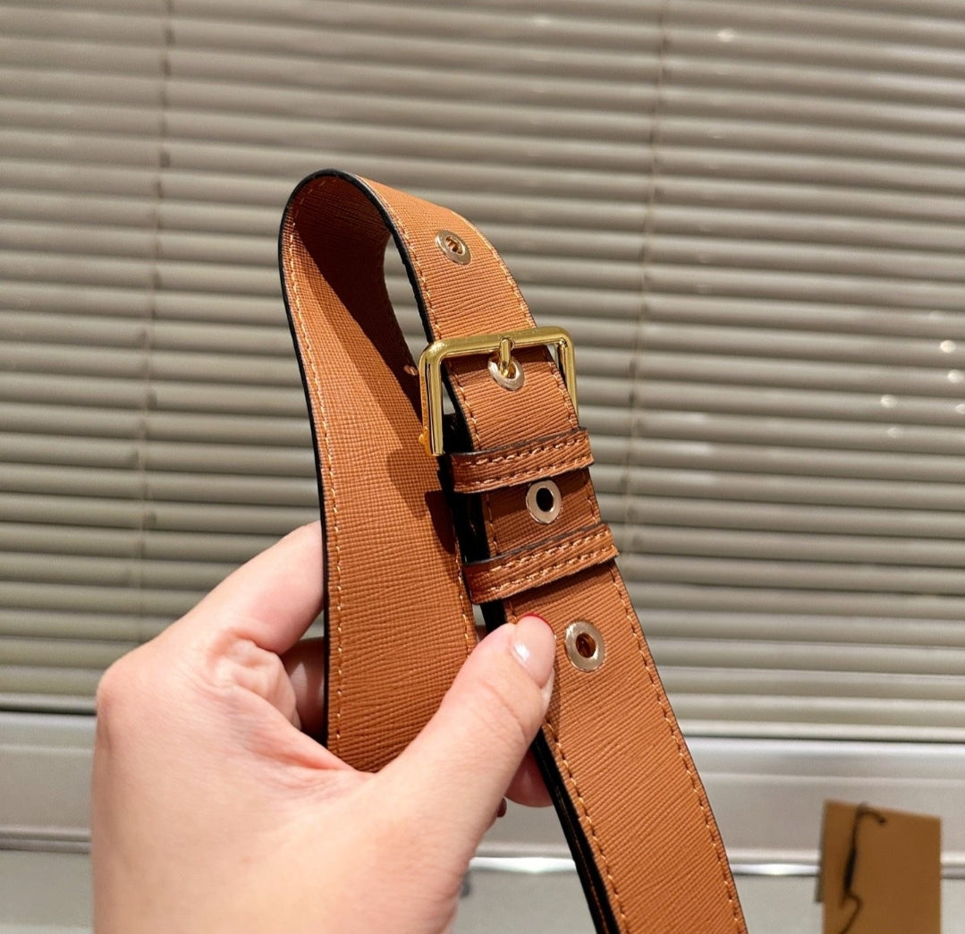 BB BUCKLE BAGS