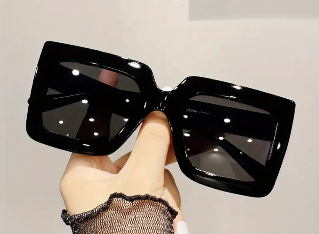 ON HAND CUTIPIE SHADES/ SUNGLASSES