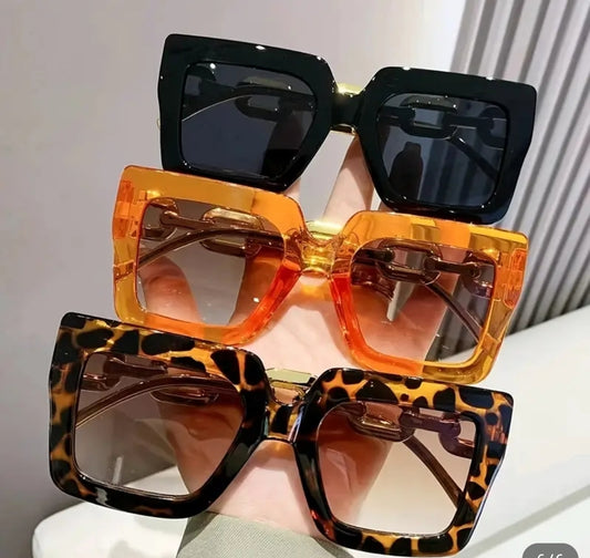 ON HAND SUPER CUTE SHADES/ SUNGLASSES