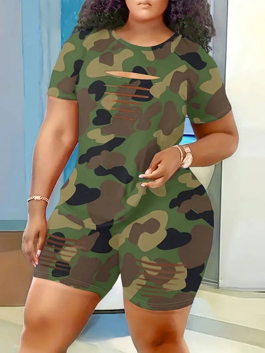 GREEN CAMO SHORTS OUTFIT