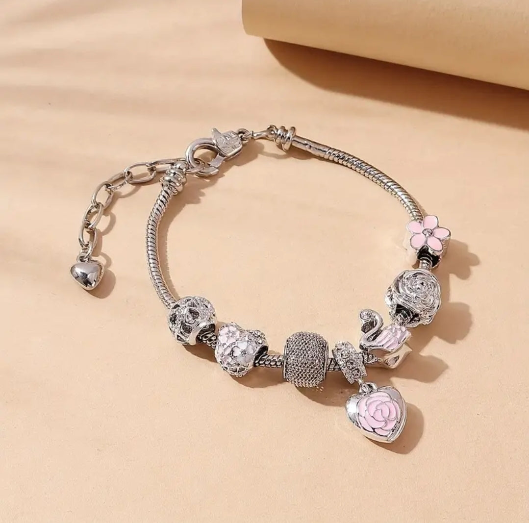 ON HAND BRACELET