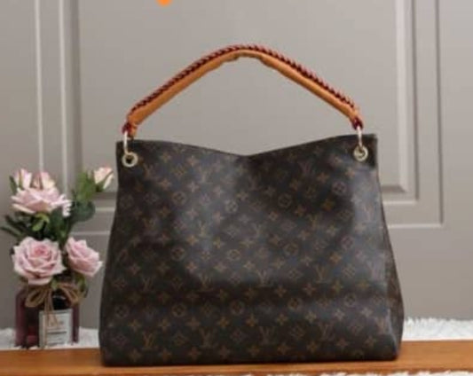 LV ARTSY BAG ON HAND