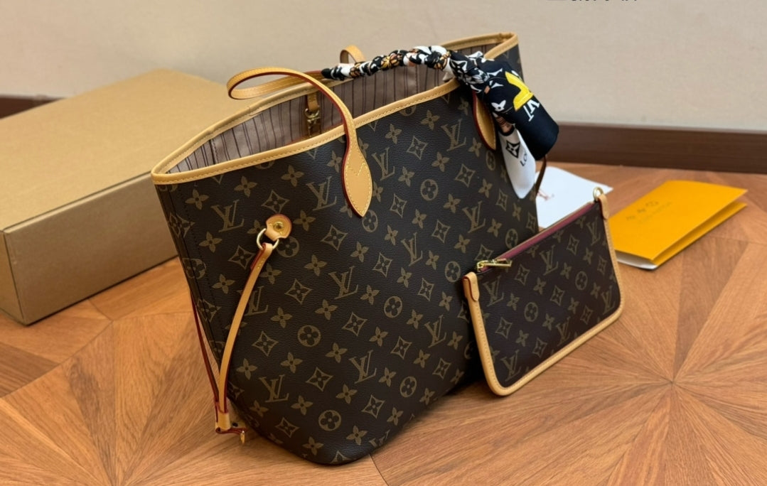 LV NEVERFULL BAG & WRISTLET