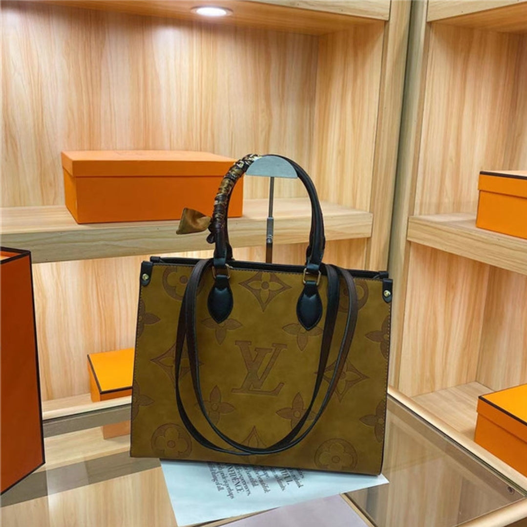 LV TOTE BAG P73