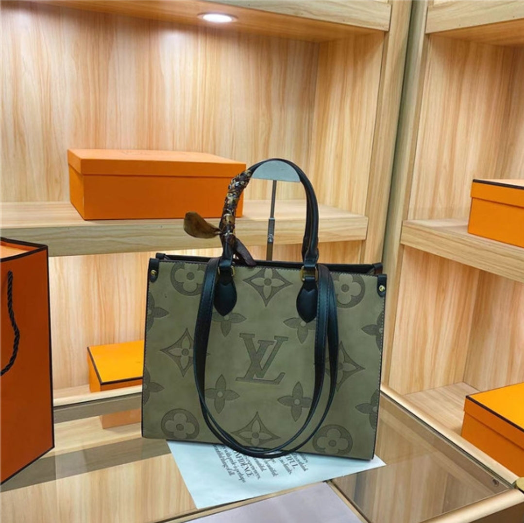 LV TOTE BAG P73