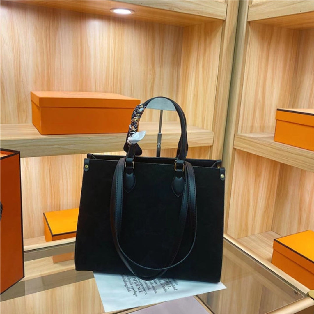 LV TOTE BAG P73