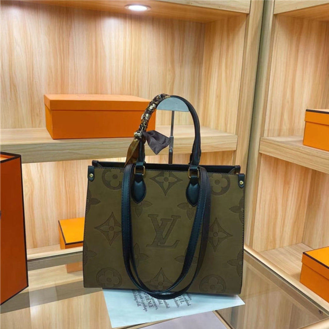 LV TOTE BAG P73