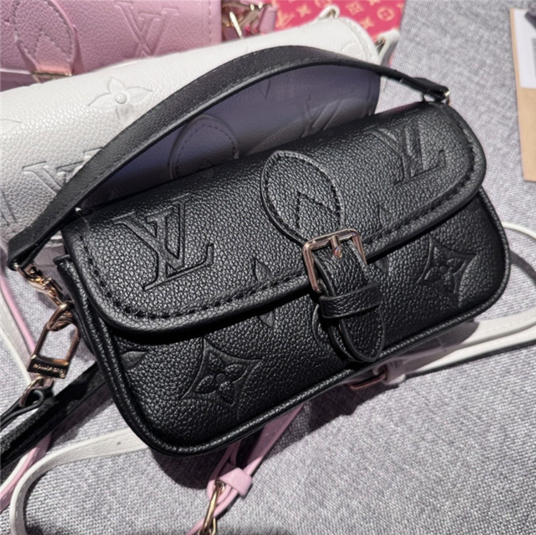 LV EMBOSSED CROSSBODY BAGS P34