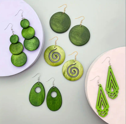 GREEN 5 STYLES EARRINGS