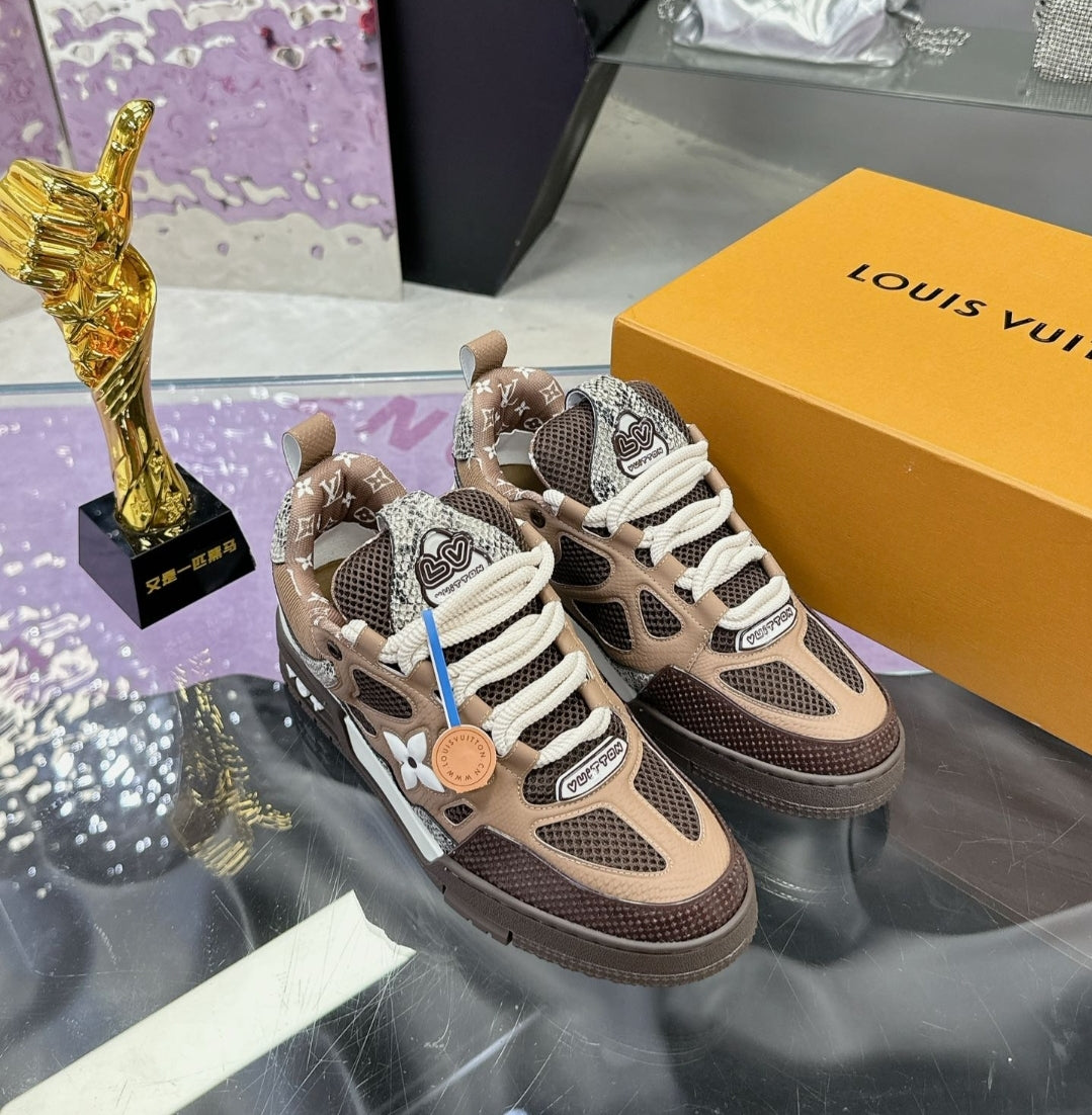 PRE-ORDER LV SNEAKERS