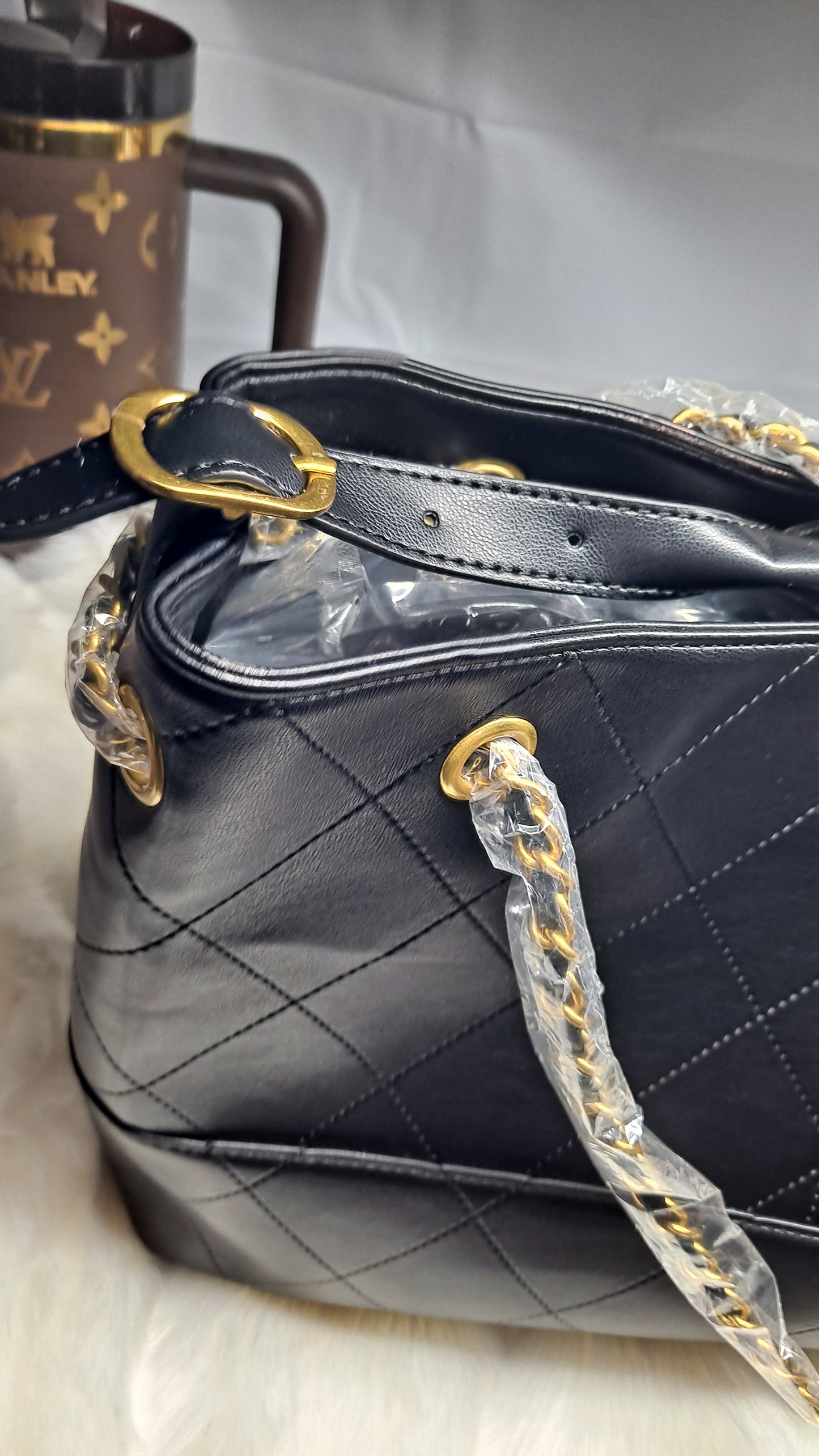 CC or YL TOTE OR CROSSBODY BAG OR WALLET