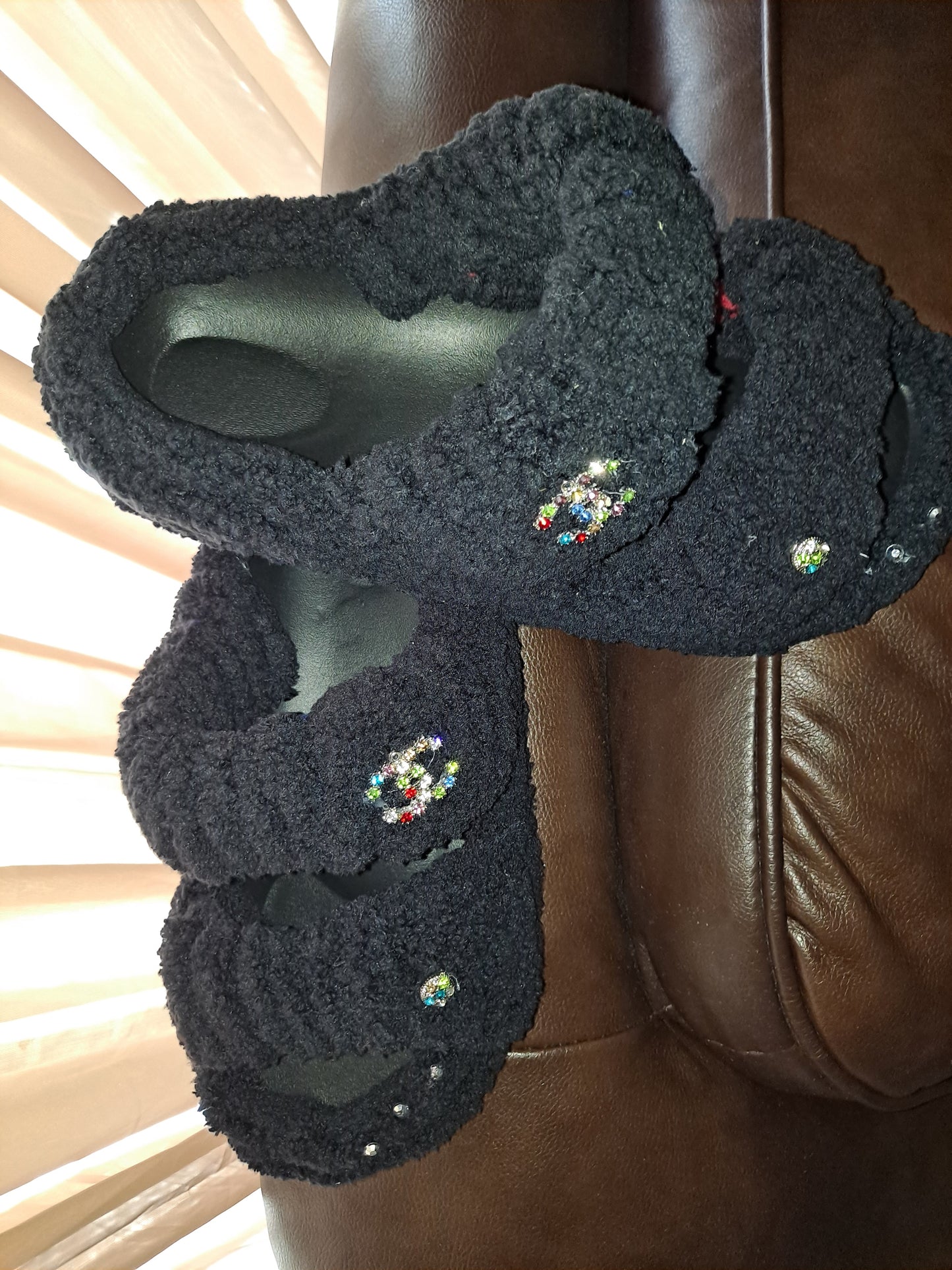 CHUNKY YARN SLIDES