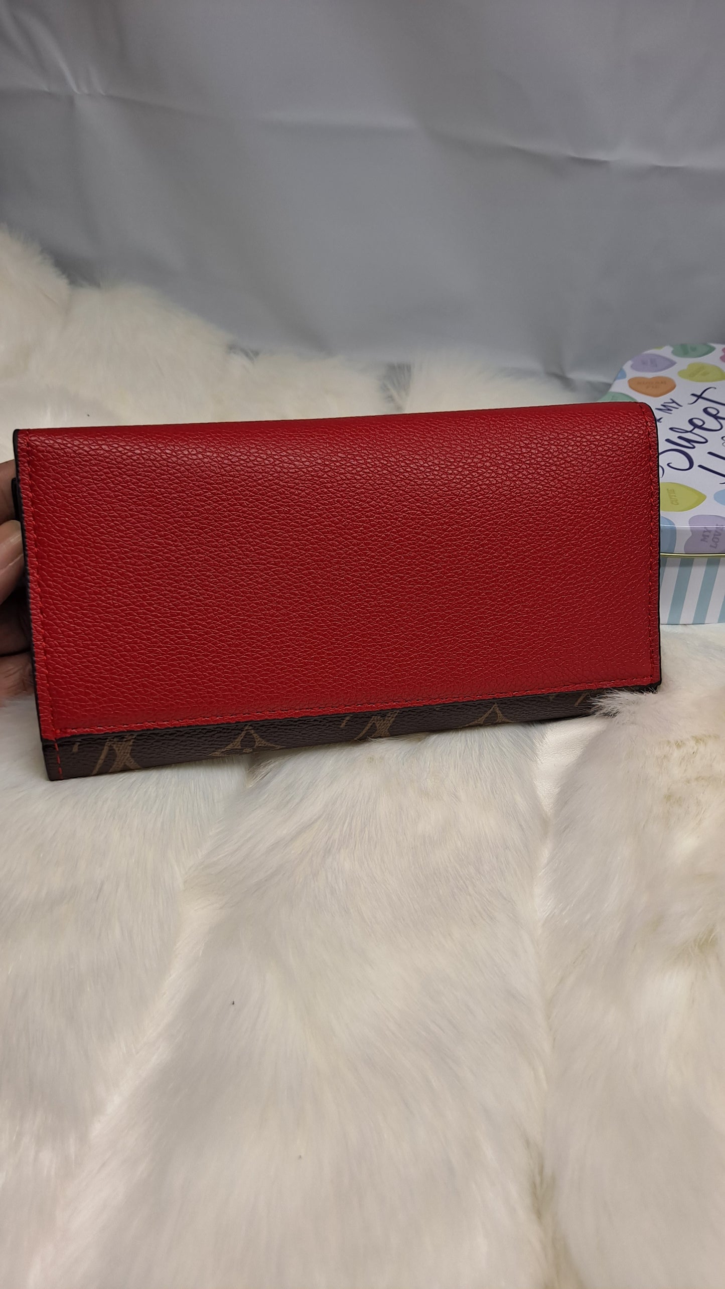 LV or HOBO OR CROSSBODY BAG OR WALLET