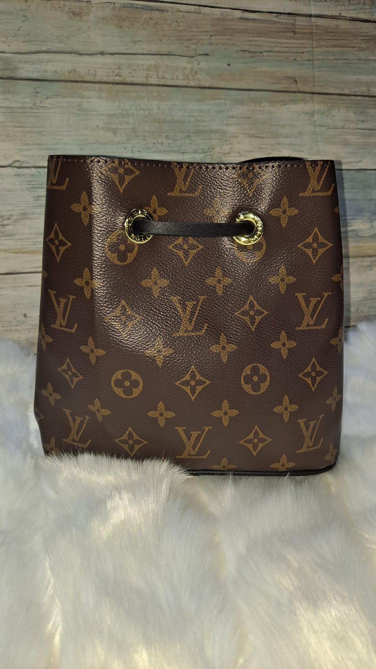 LOUISV BUCKET CROSSBODY BAG