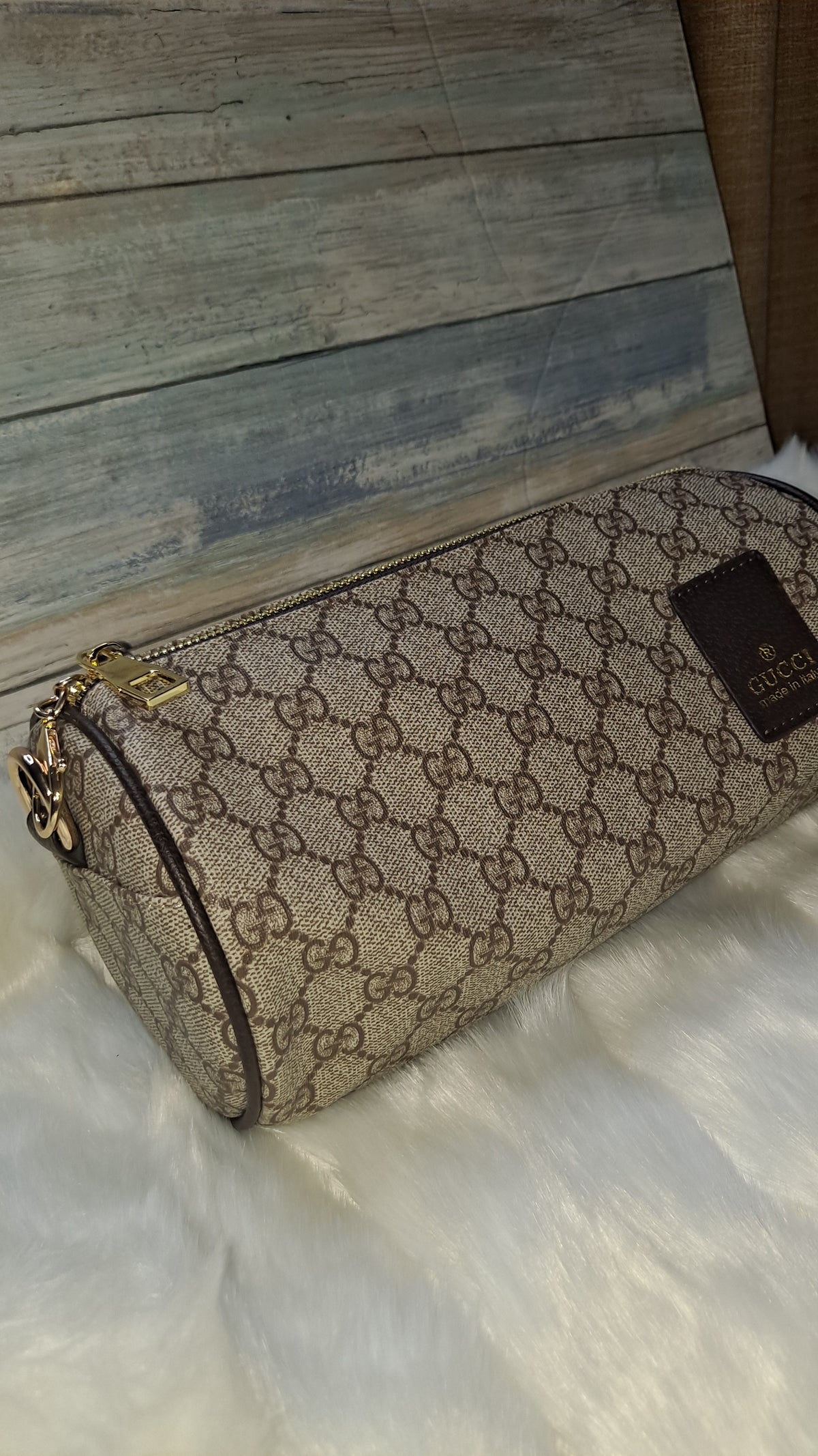 GUUC MEDIUM LOG CROSSBODY BAG