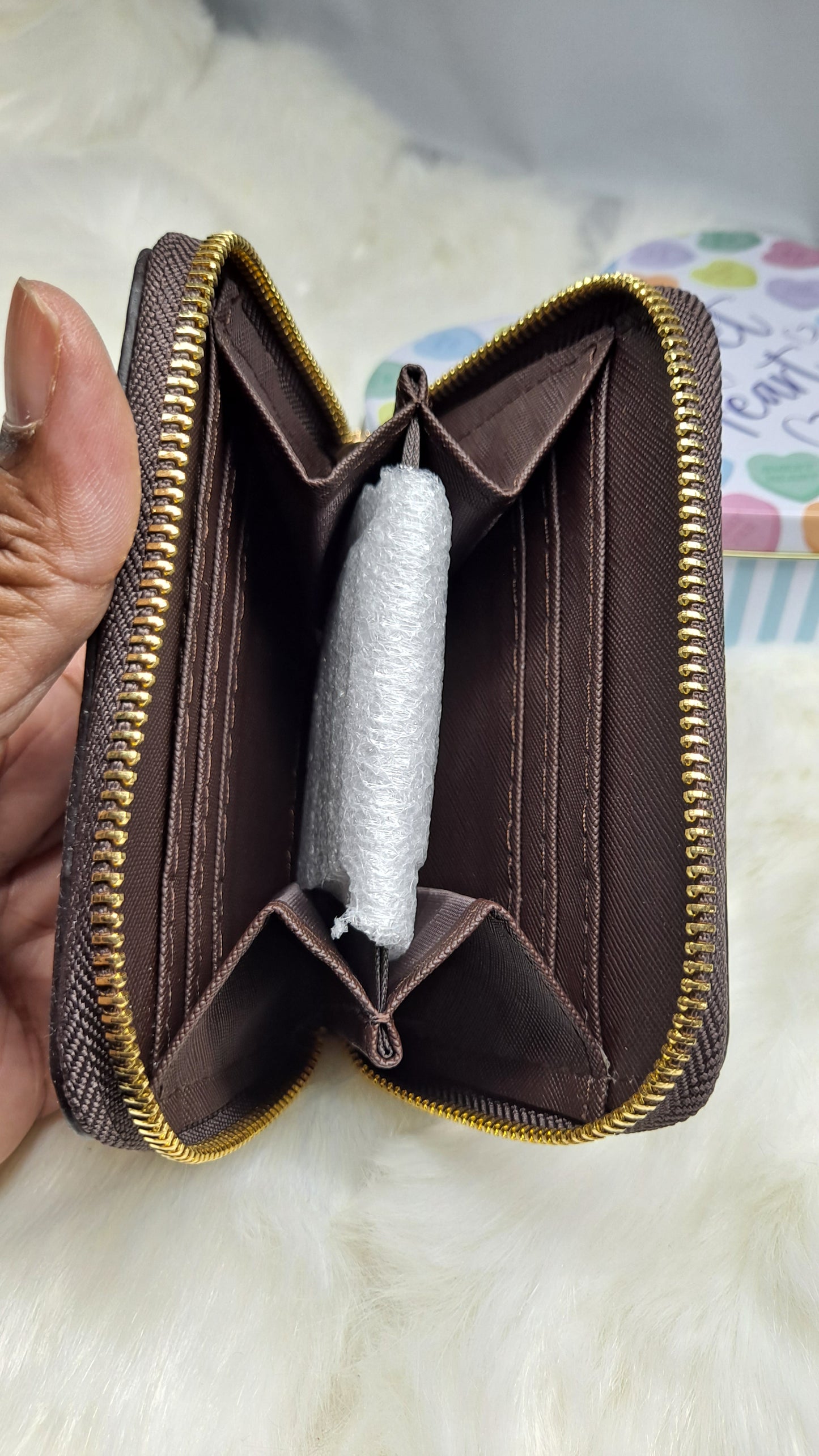 LV or HOBO OR CROSSBODY BAG OR WALLET