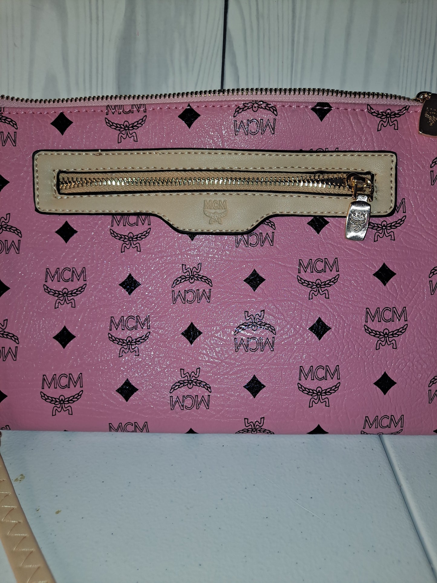 Clearance MC CROSSBODY/WRISTLET BAG