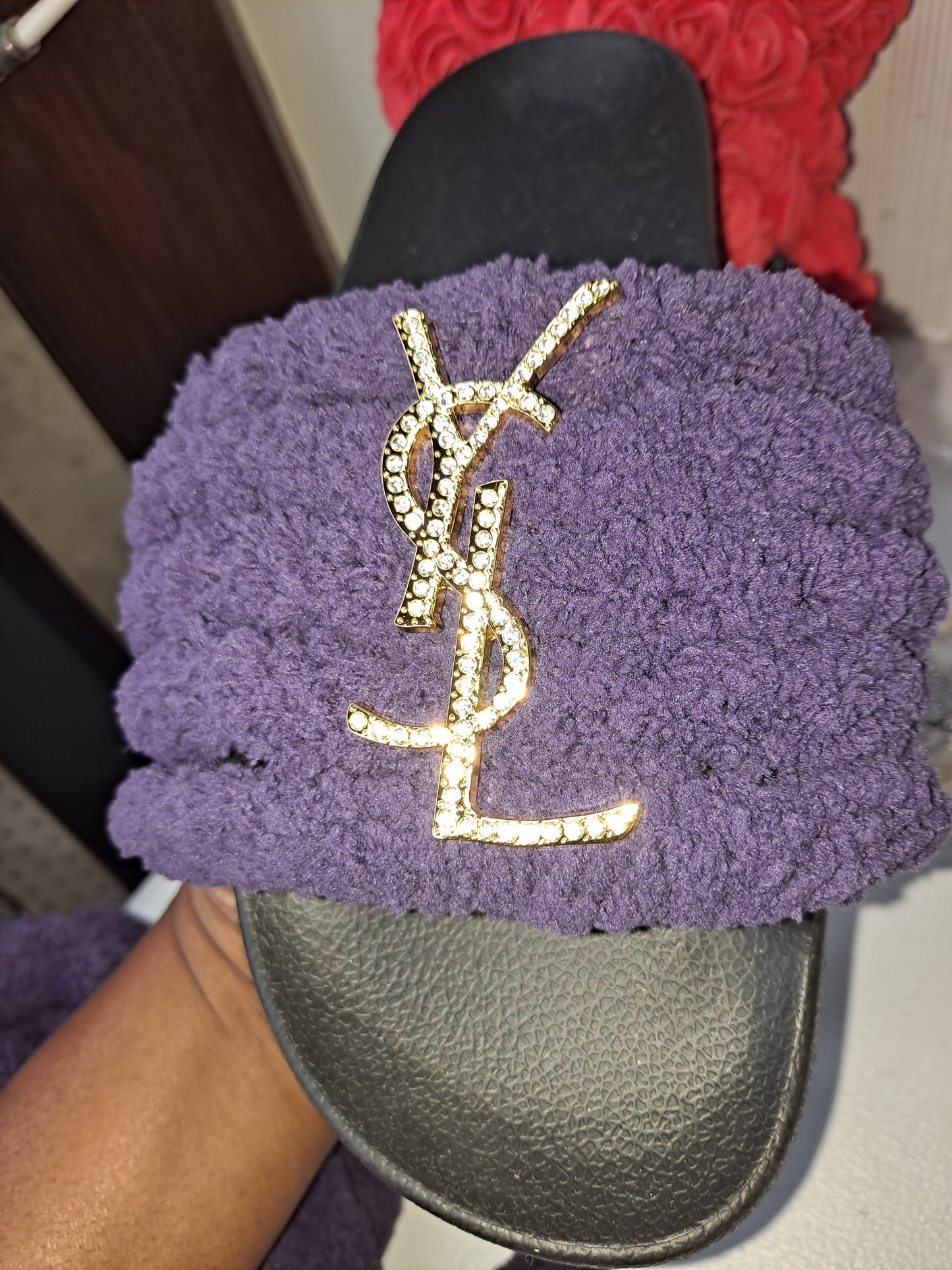 CHUNKY YARN SLIDES