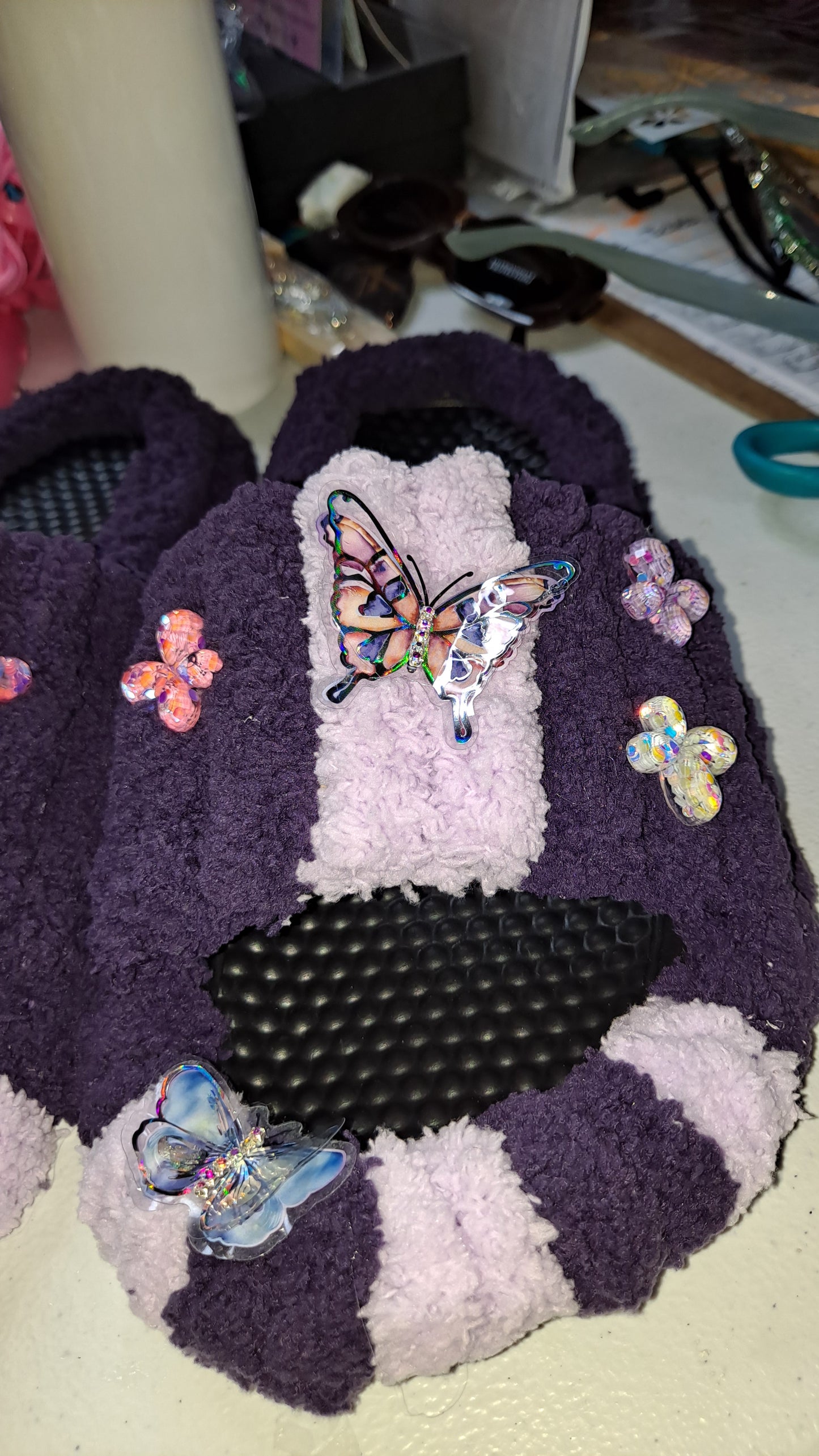 CHUNKY YARN SLIDES