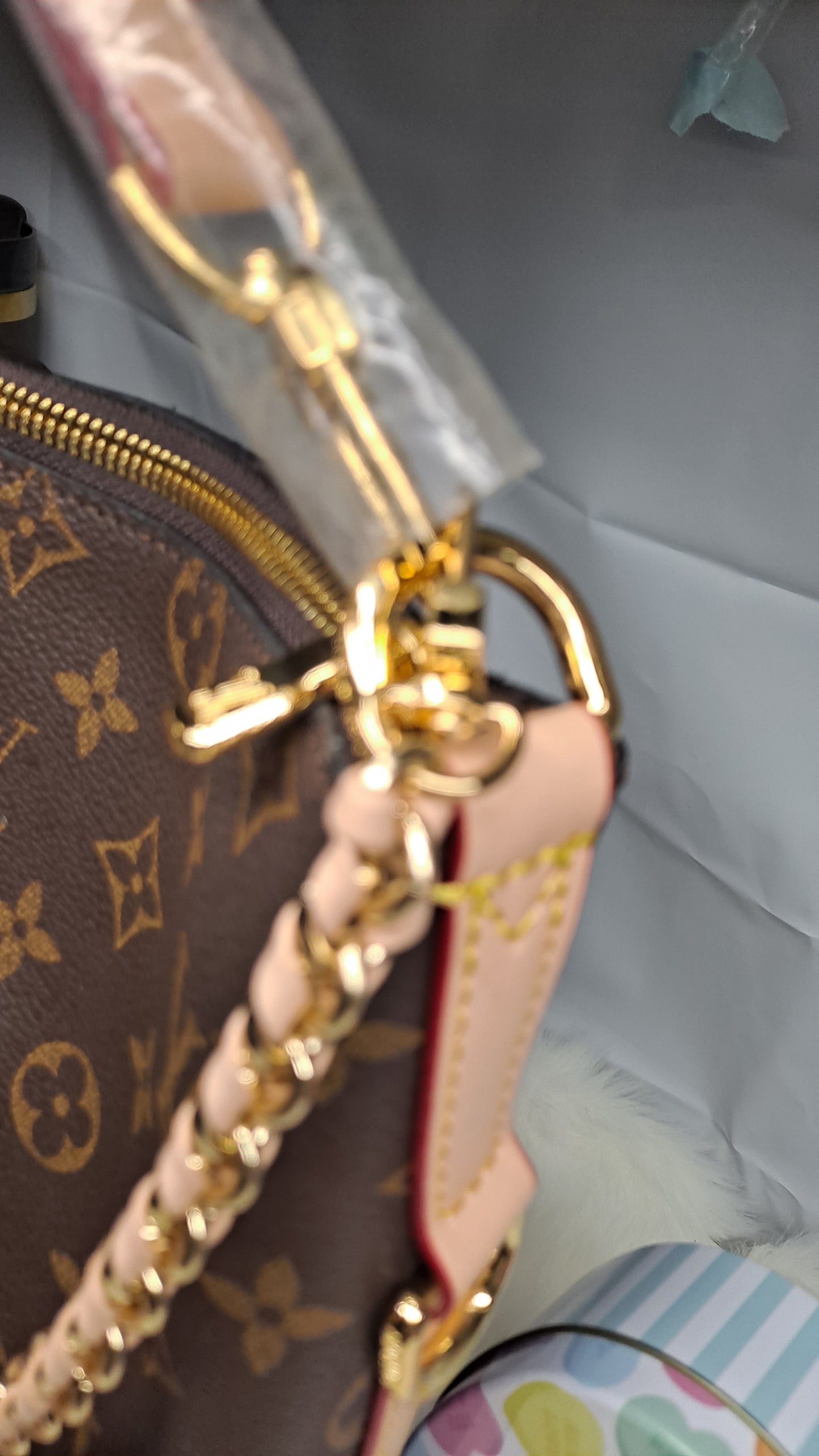 LV or HOBO OR CROSSBODY BAG OR WALLET