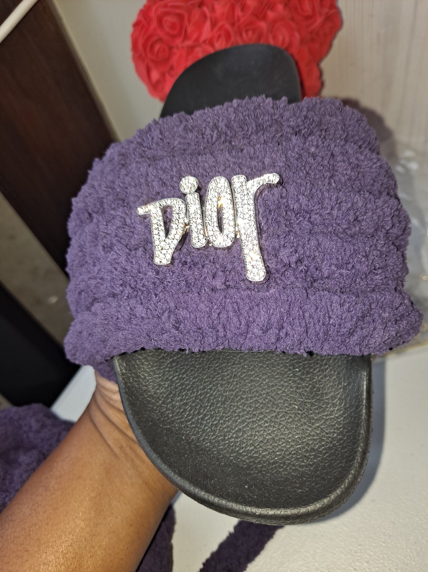CHUNKY YARN SLIDES