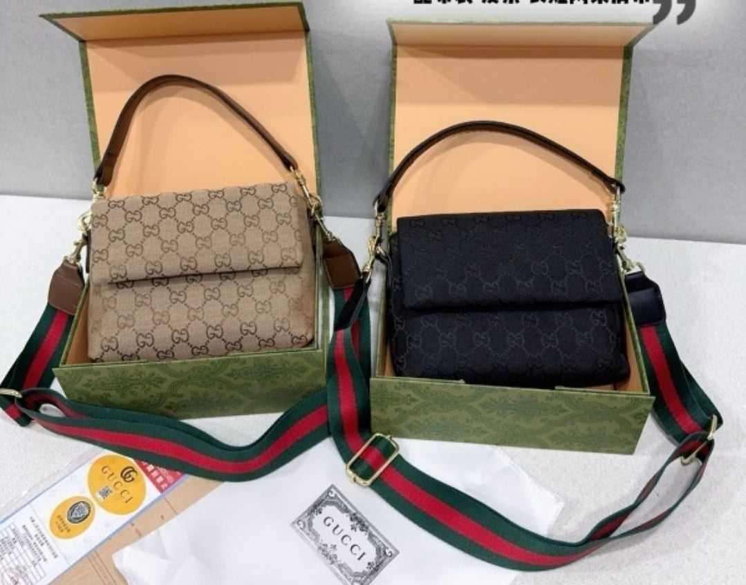 GG CROSSBODY 8826