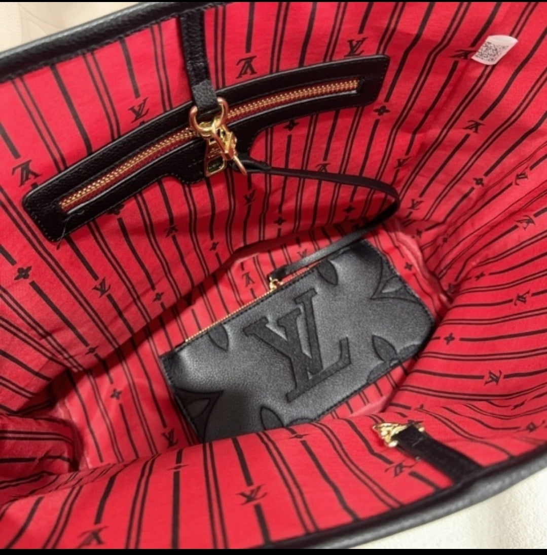LV EMBOSSED NEVERFULL 8030