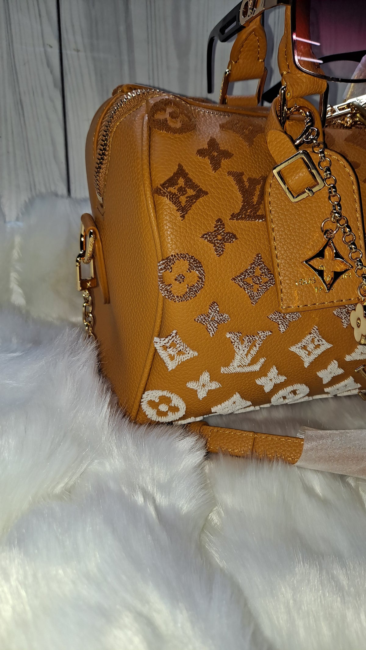 LOUISV AMBRAY 30" CM SPEEDY CROSSBODY BAG