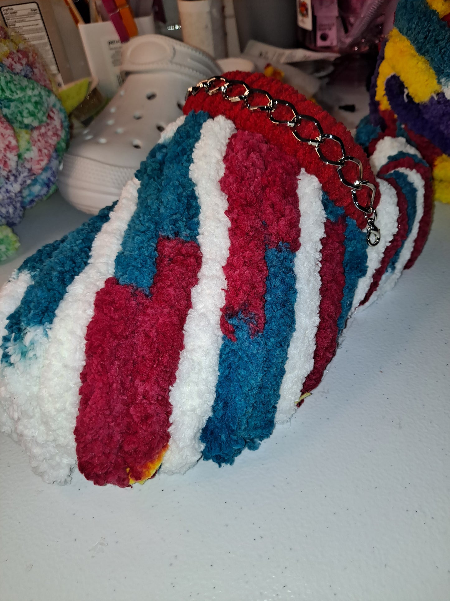 CHUNKY YARN SLIDES