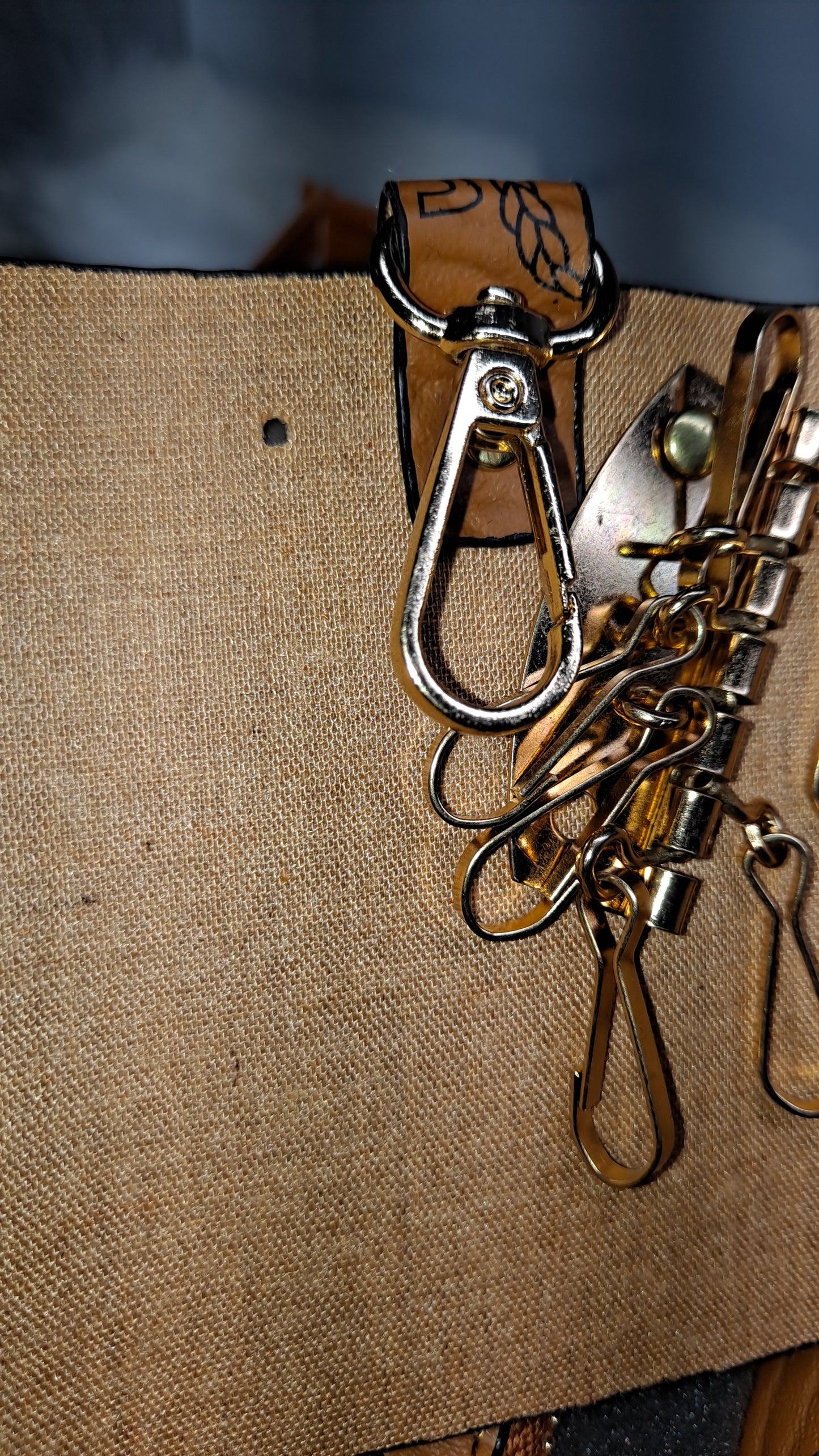 MC 3pc SET KEYHOLDER, WALLET BAG & WATER BOTTLE. CLEARANCE