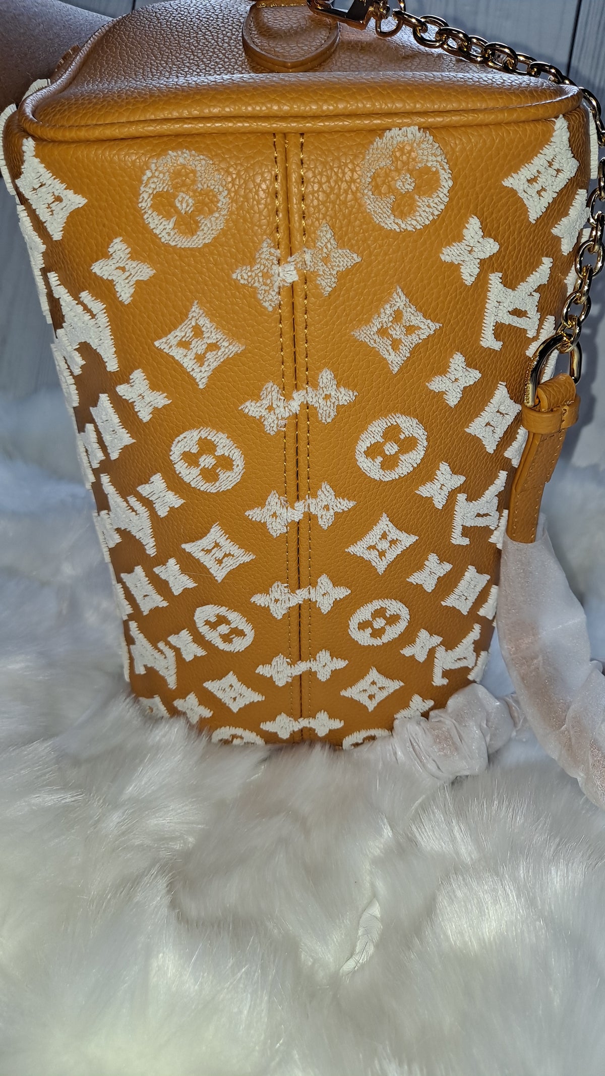 LOUISV AMBRAY 30" CM SPEEDY CROSSBODY BAG