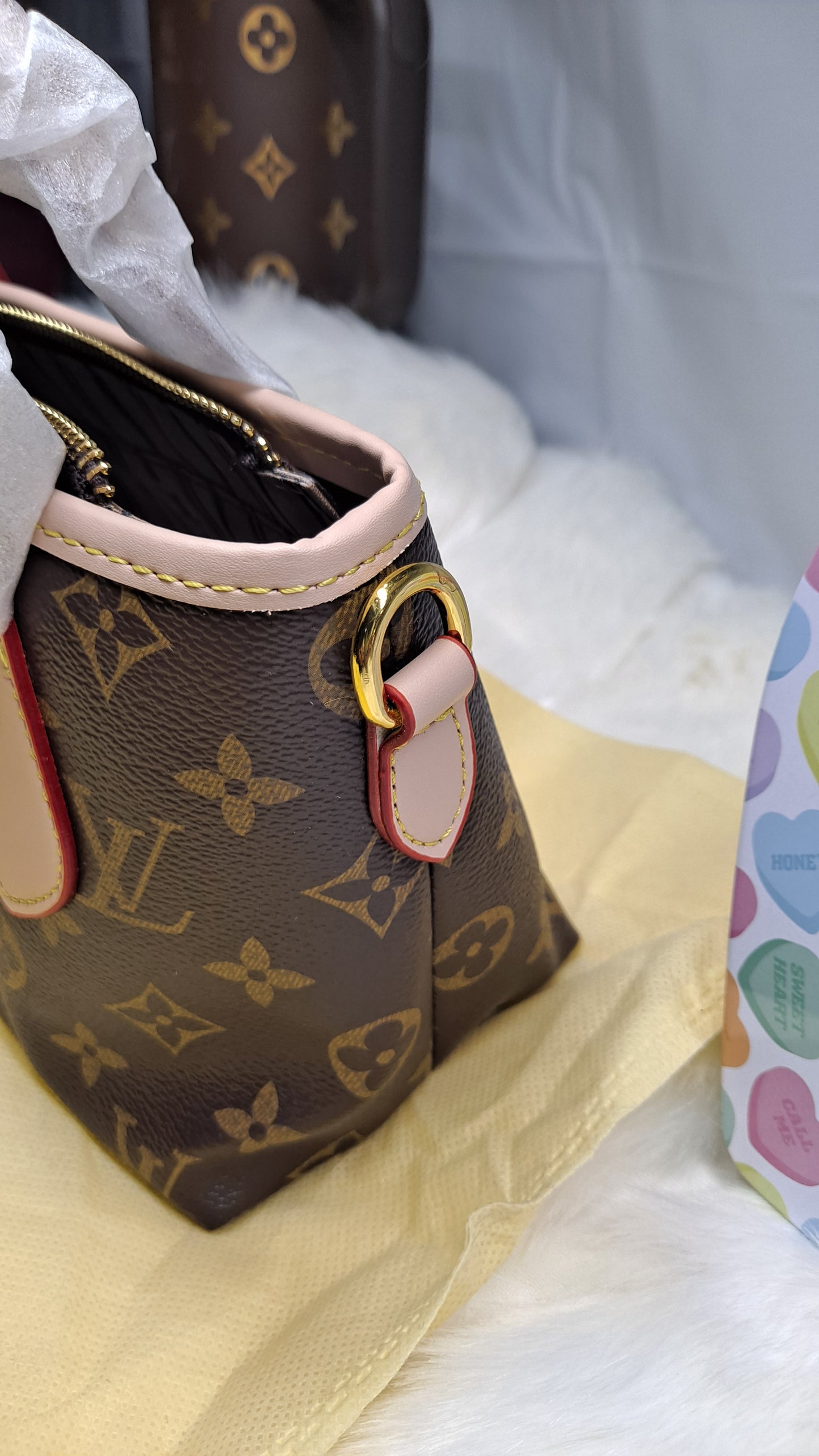 LV or HOBO OR CROSSBODY BAG OR WALLET