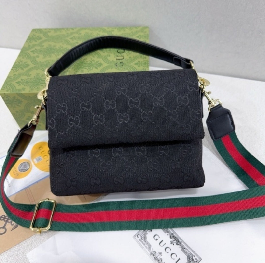 GG CROSSBODY 8826