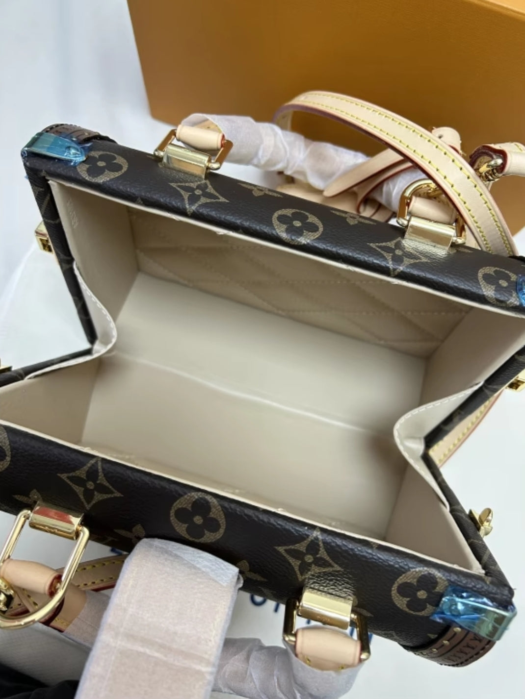 LV CHEST BAG