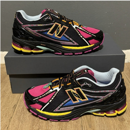 NB SNEAKERS