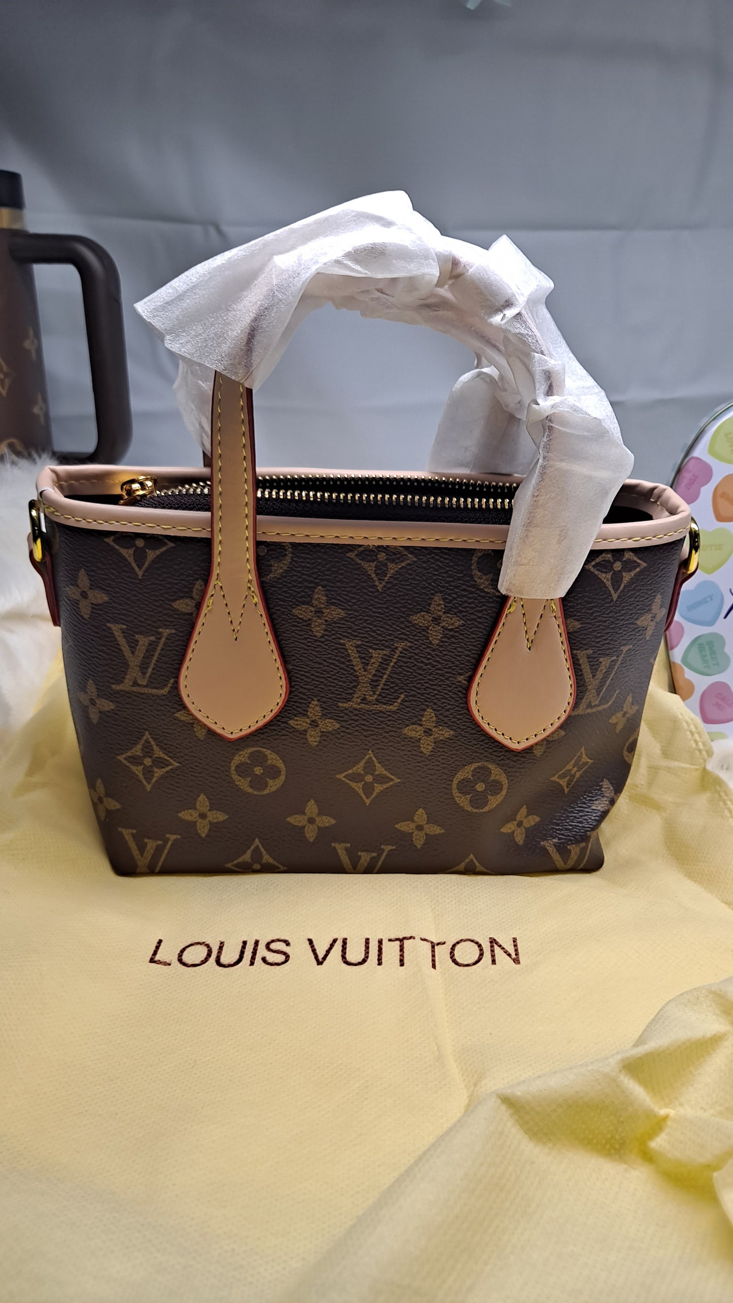 LV or HOBO OR CROSSBODY BAG OR WALLET