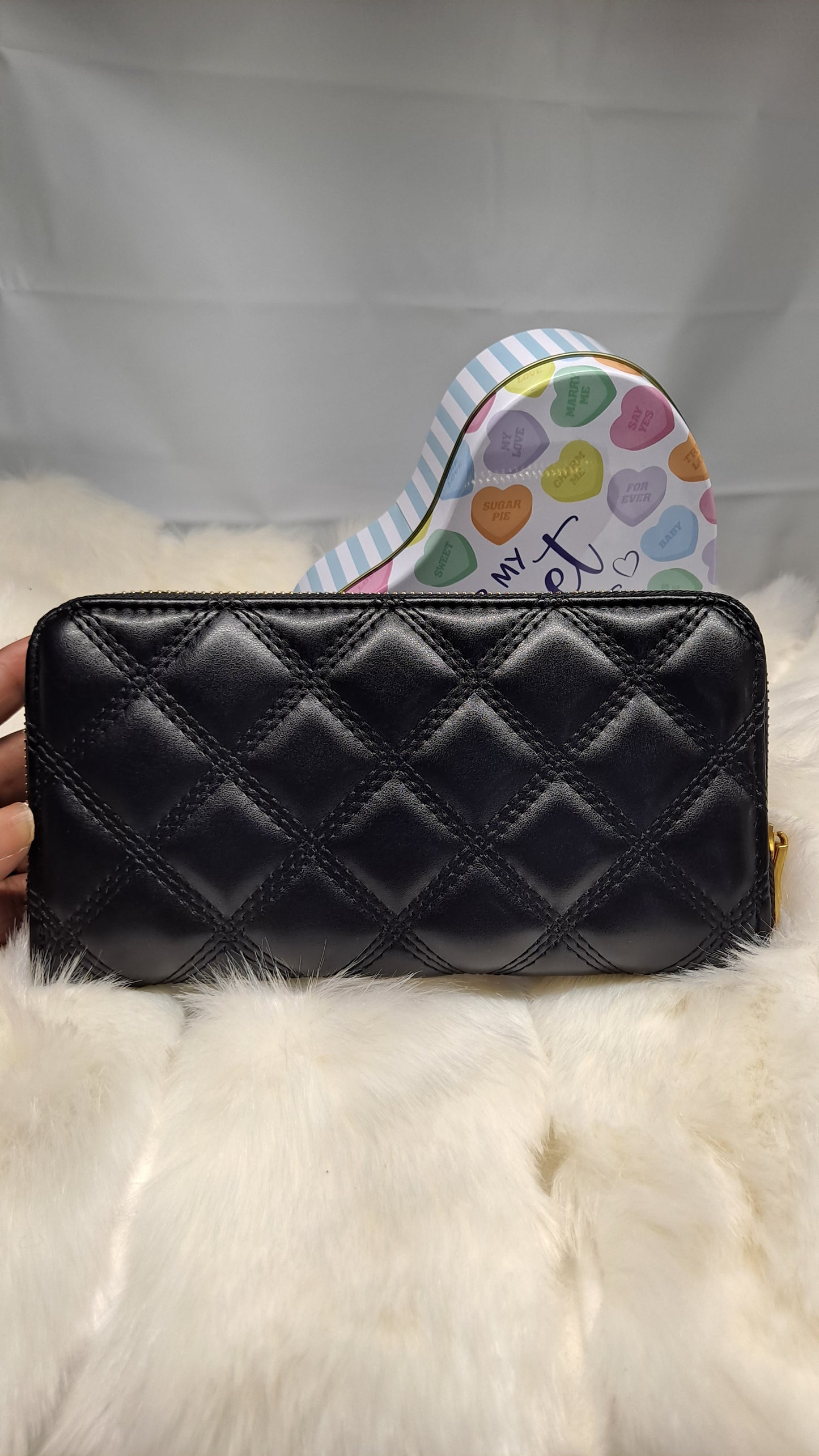 CC or YL TOTE OR CROSSBODY BAG OR WALLET
