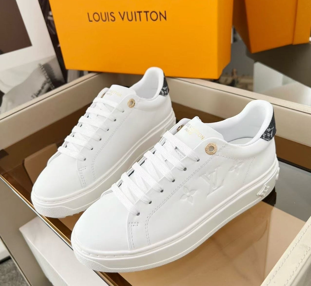 PRE-ORDER LV SNEAKERS