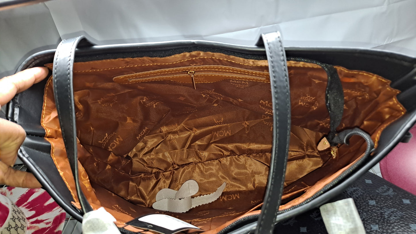 MC NEVERFULL BAG & WRISTLET CLEARANCE