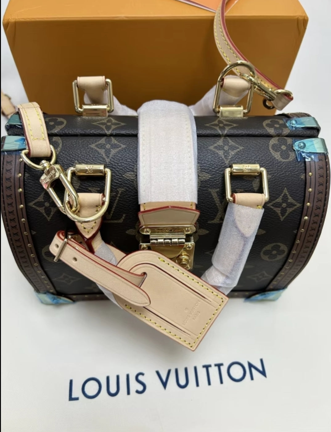 LV CHEST BAG