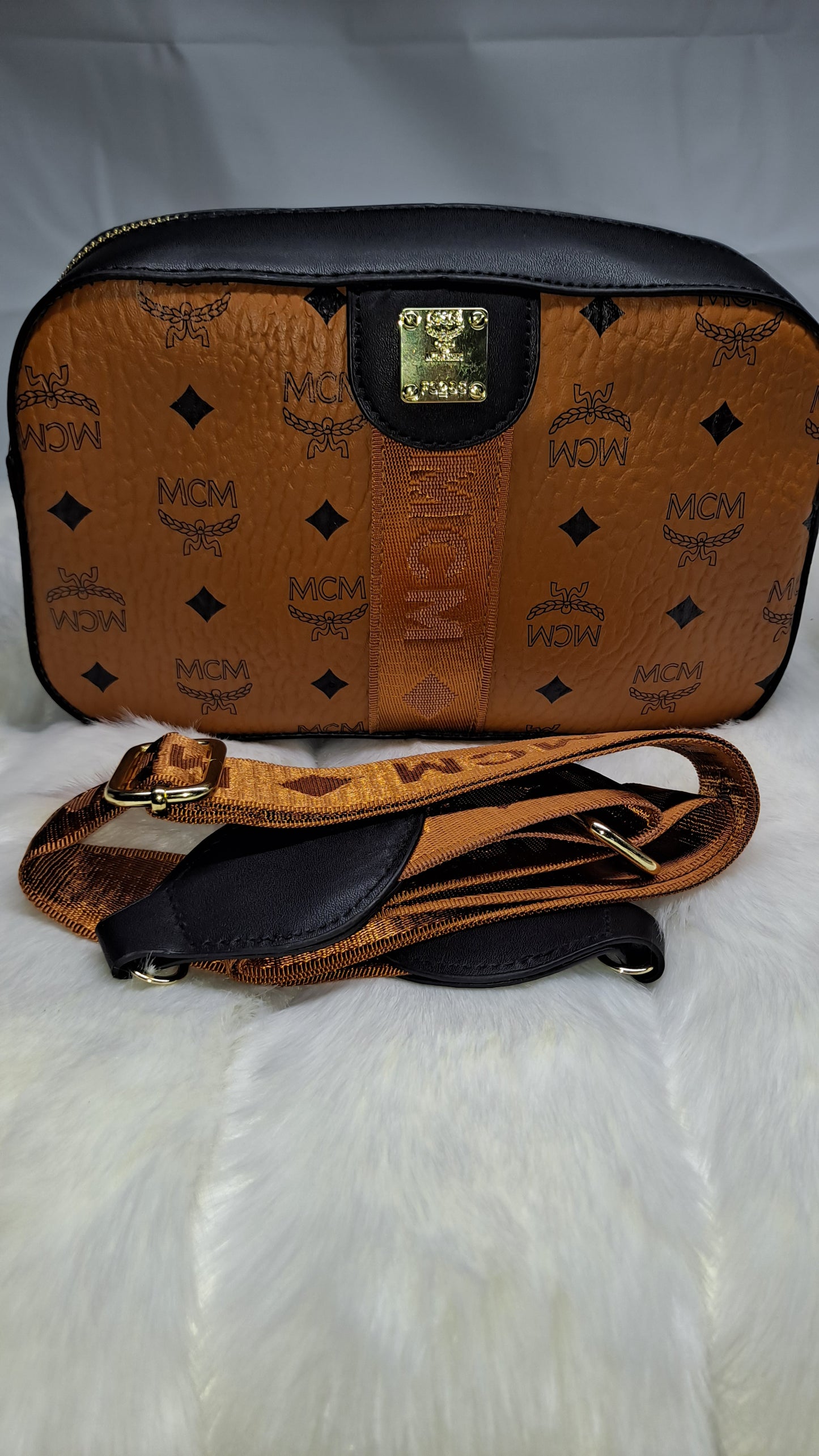 MC CROSSBODY BAG CLEARANCE