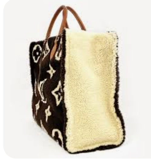 LV 38cm FUR TOTE BAG