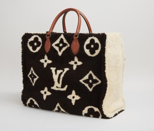LV 38cm FUR TOTE BAG