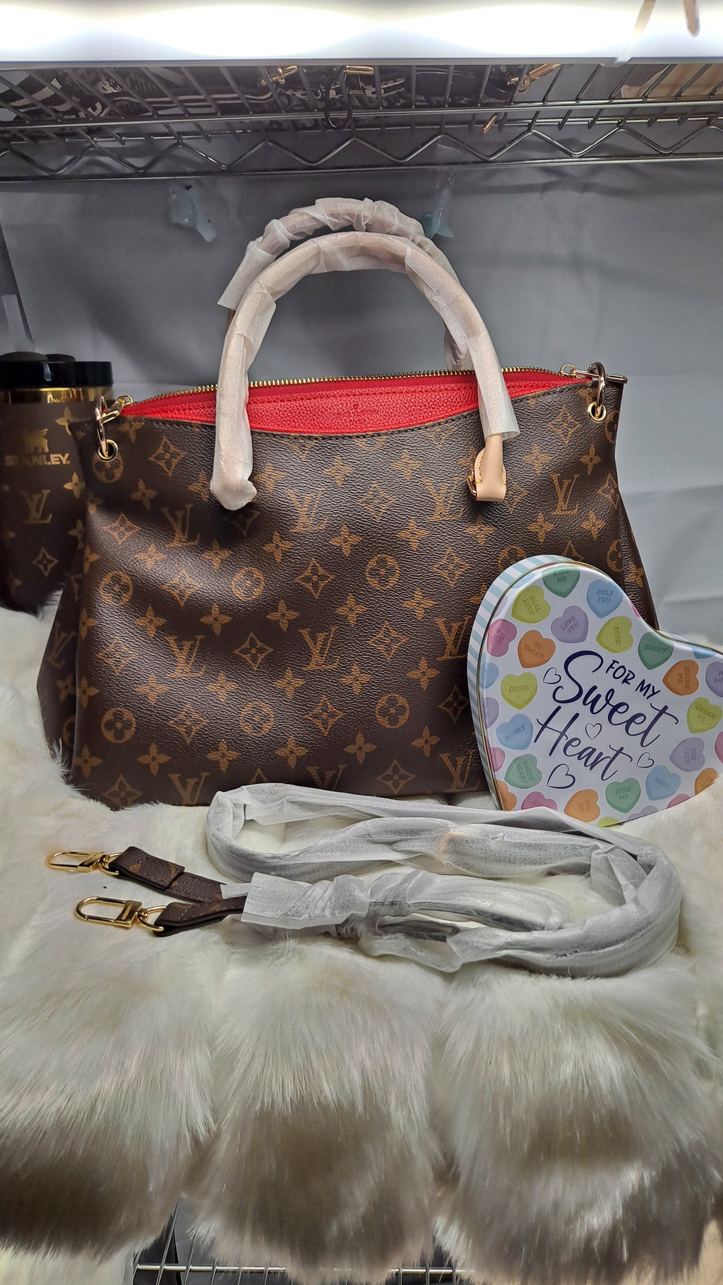 LV or HOBO OR CROSSBODY BAG OR WALLET