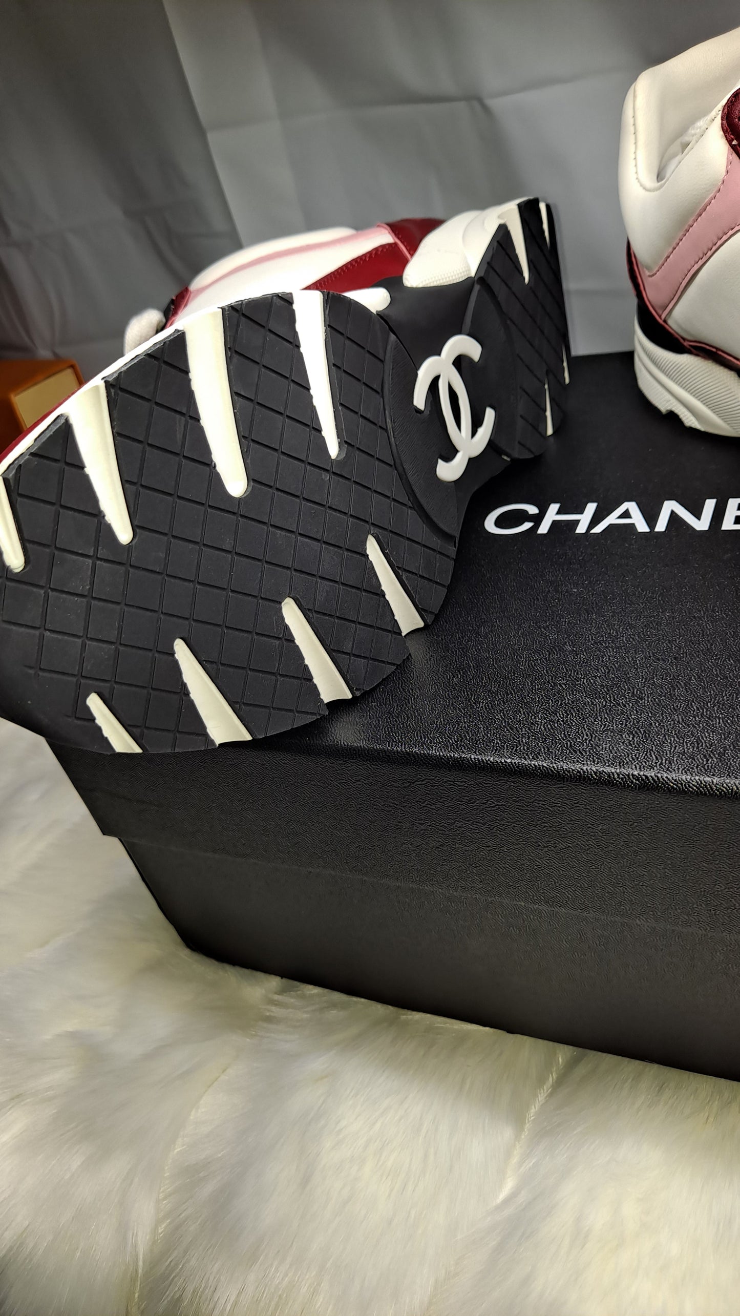 CC SNEAKERS SIZE 10.5-11 CLEARANCE