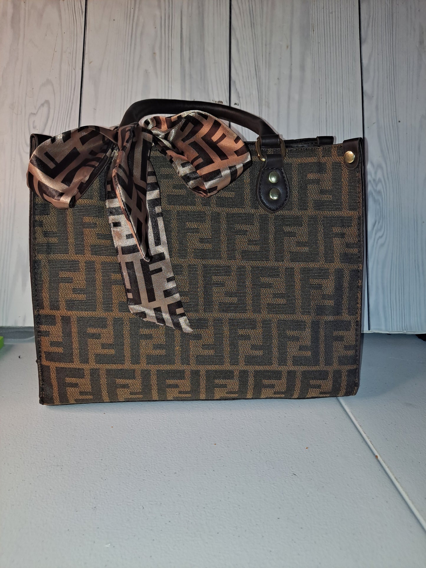 Clearance FF MEDIUM CROSSBODY BAG