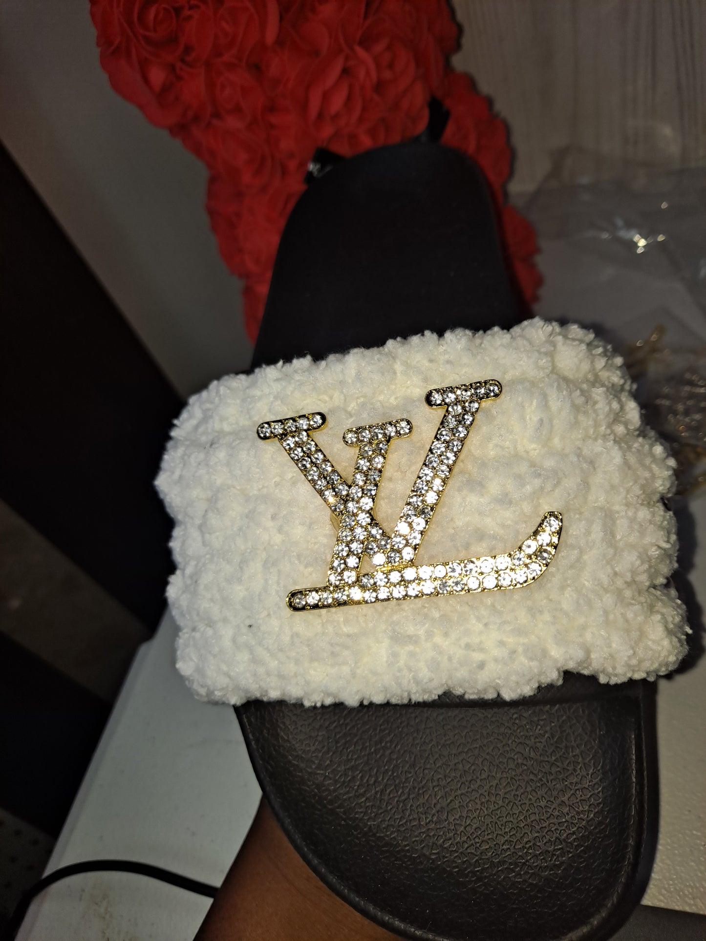 CHUNKY YARN SLIDES